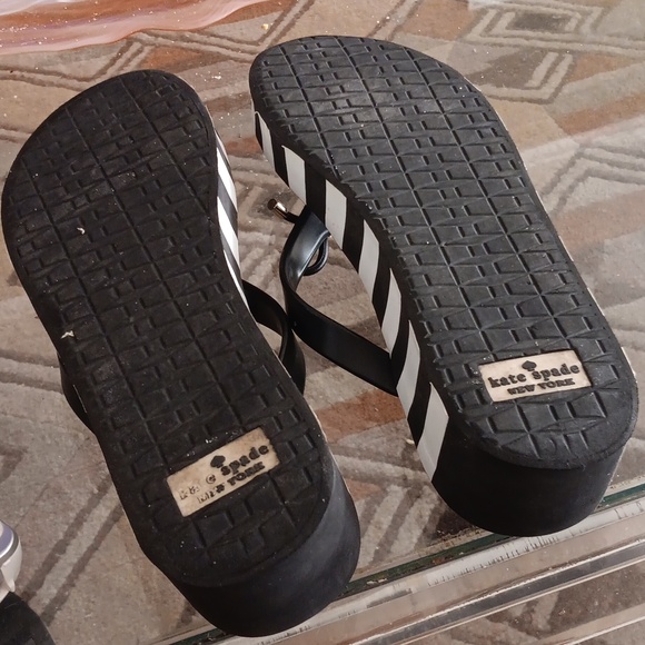 Kate Spade Rhett thong wedge sandals 9M - Picture 3 of 5